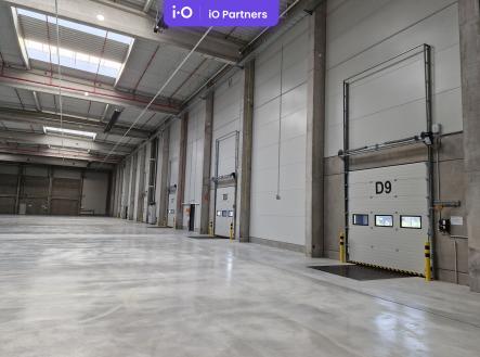 Pronájem skladovací prostor, 9 596 m²