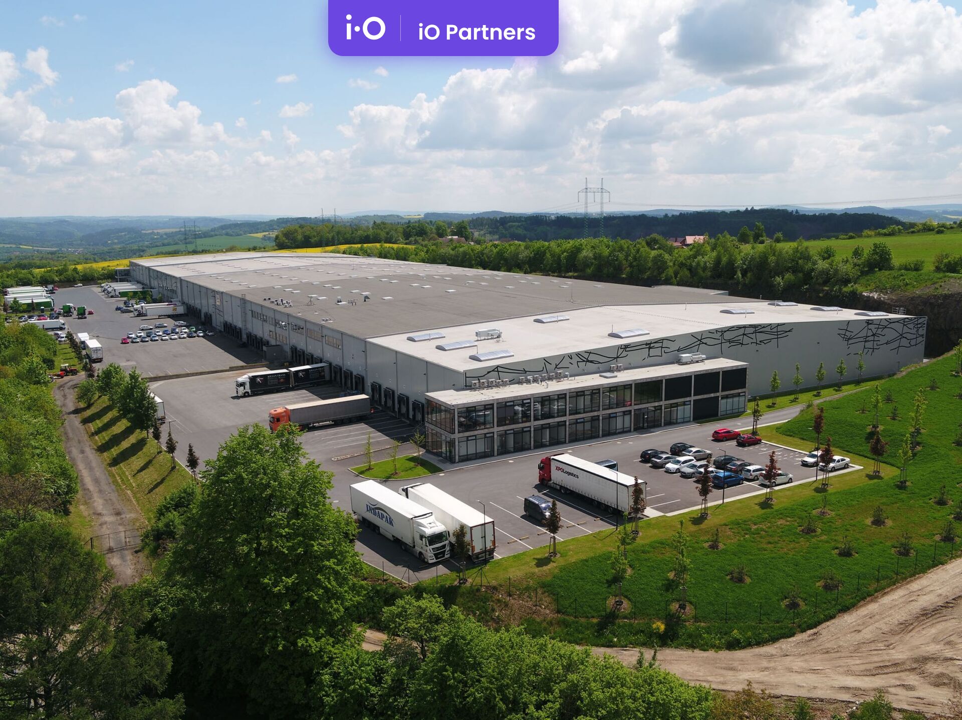 Pronájem - výrobně/ skladovací prostor, 5325 m²