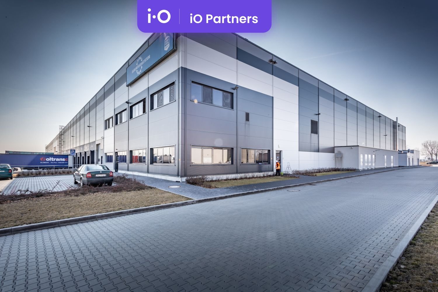 Pronájem - výrobně/ skladovací prostor, 1000 m² - 8200 m²