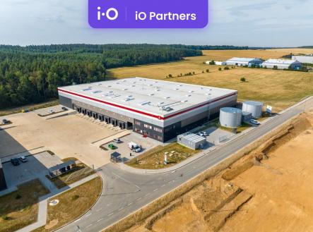 Pronájem - skladovací prostor, 3 500 m²