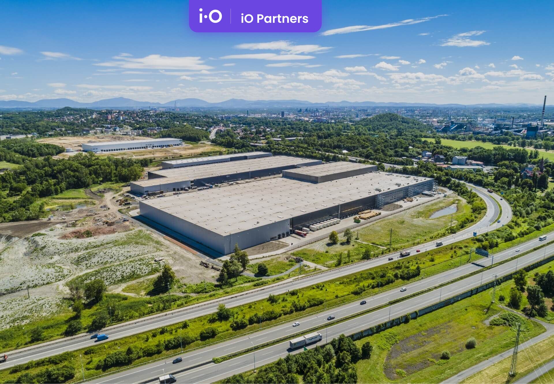 Pronájem - výrobně/ skladovací prostor, 1200 m² - 13500m²