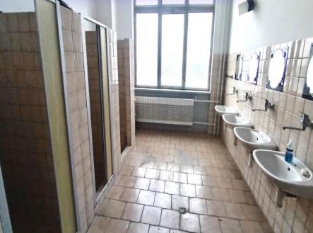 Pronájem skladovací prostor, 986 m²