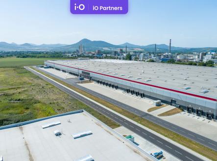 Pronájem - skladovací prostor, 14 562 m²