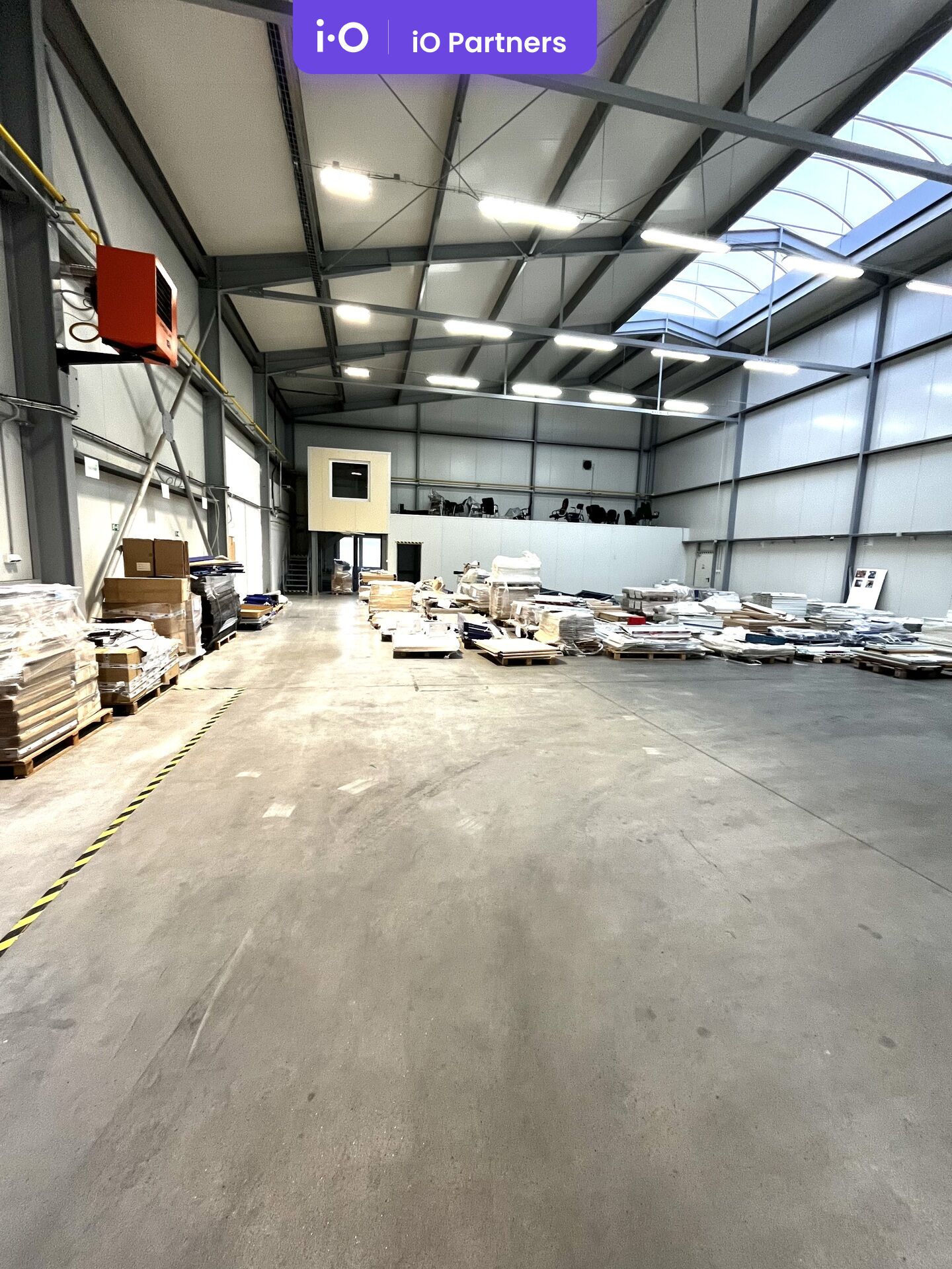 Pronájem - výrobně/ skladovací prostor, 5000 m²