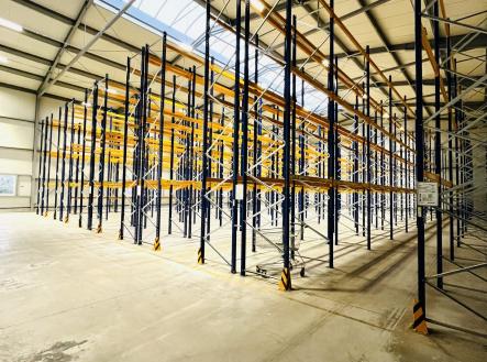 Pronájem skladovací prostor, 5 000 m²