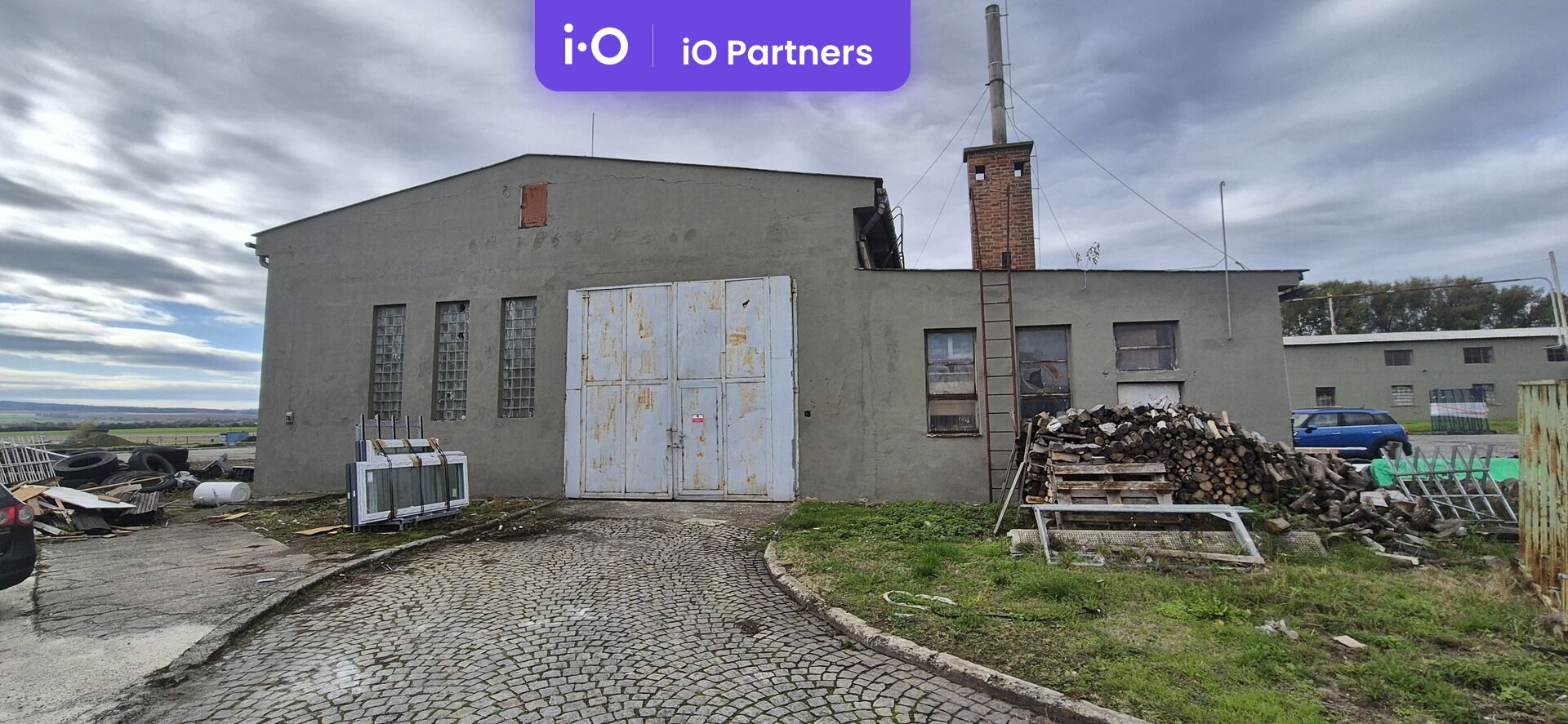 Pronájem - výrobně/ skladovací prostor, 800 m²