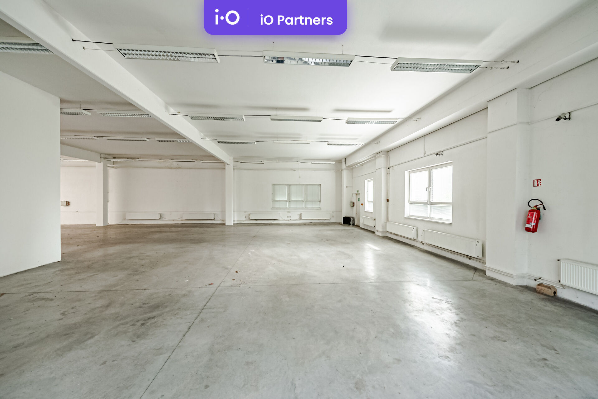 Pronájem - výrobní prostory 2000 m²