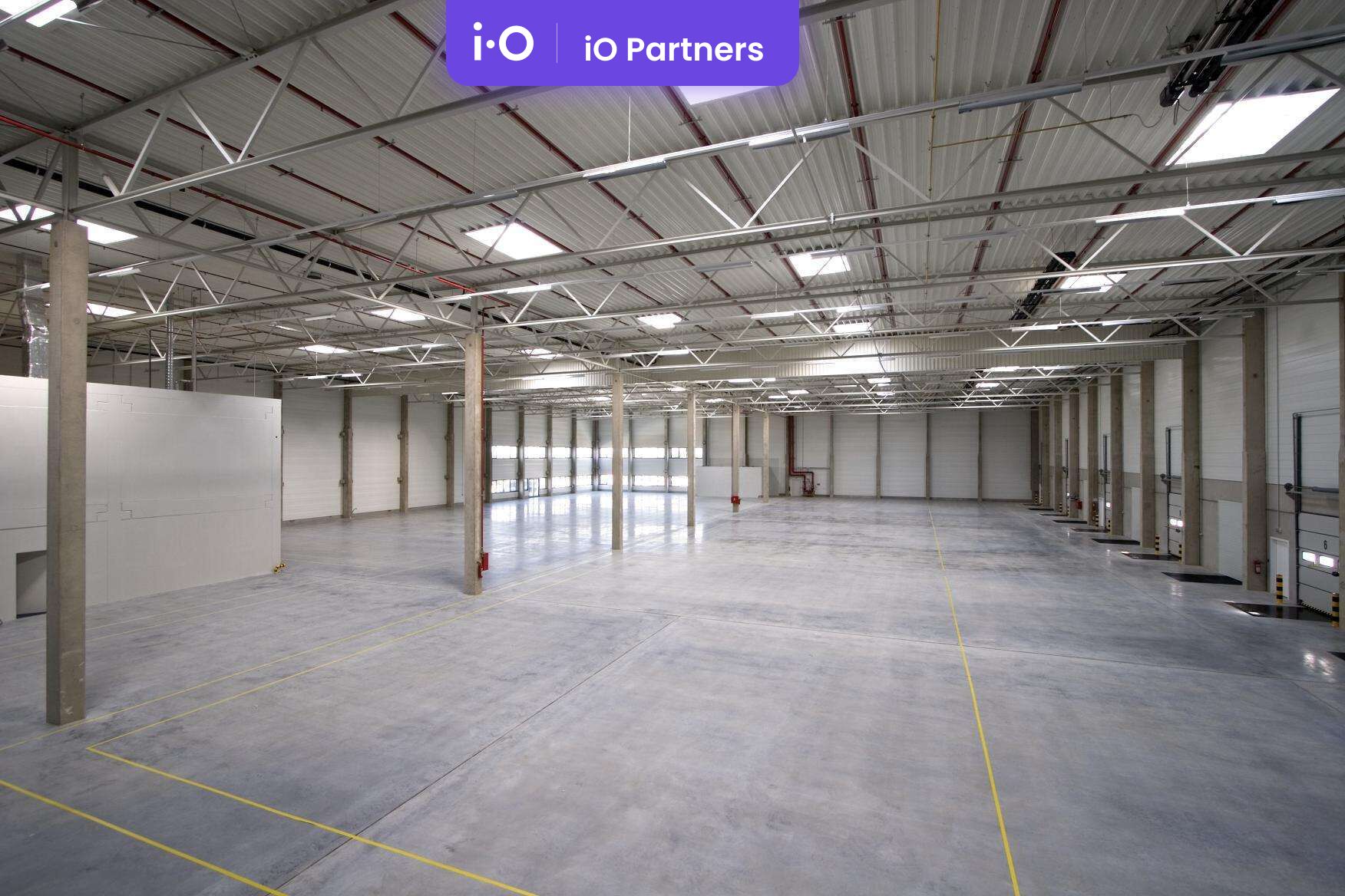 Pronájem - výrobně/ skladovací prostor, 3741 m²