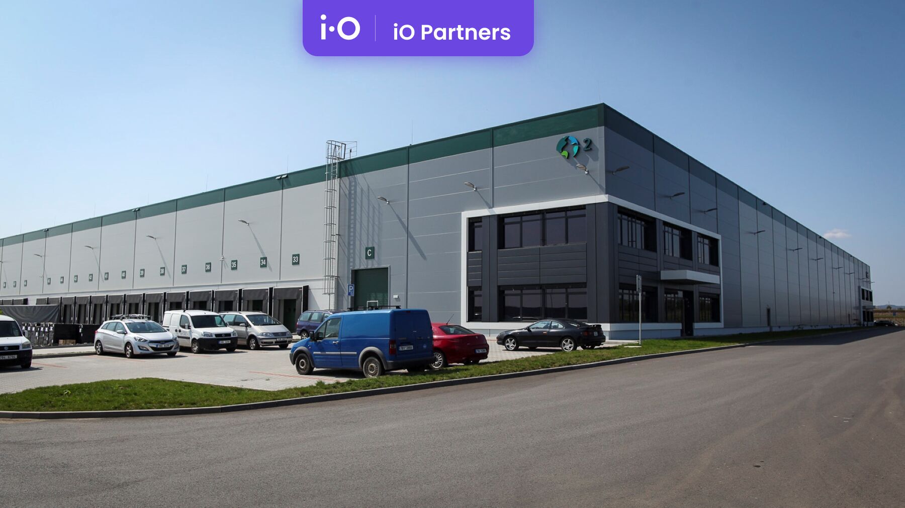 Pronájem - výrobně/ skladovací prostor, 4611 m²