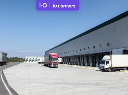 Pronájem skladovací prostor, 4 611 m²