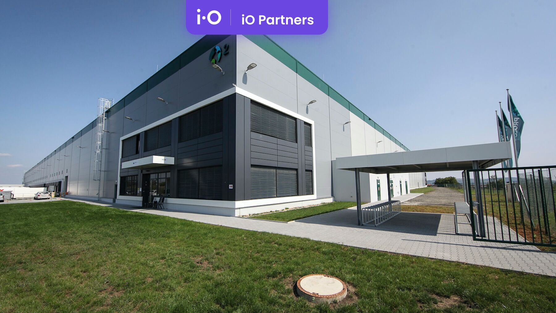 Pronájem - výrobně/ skladovací prostor, 4611 m²