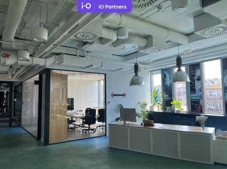 Pronájem kanceláře, 297 m²