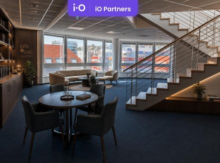 Pronájem exkluzivních kancelářských prostor na Praze 5 - 1180 m² s terasami