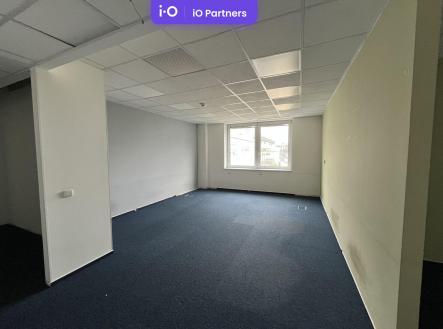 Pronájem kanceláře, 360 m²