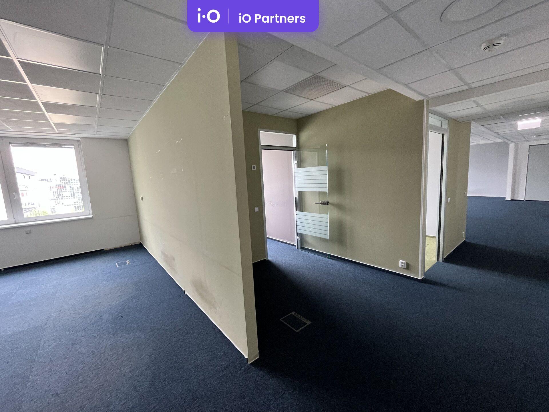 Pronájem kancelářských prostor na Praze 5 - 379 m²