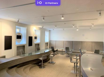 Pronájem kanceláře, 526 m²