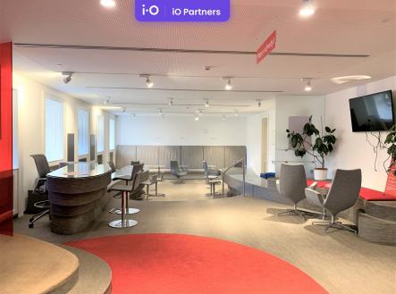 Pronájem kanceláře, 526 m²