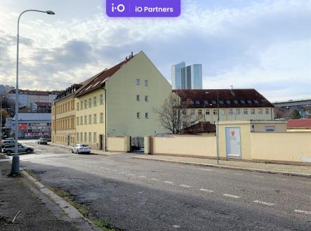 Pronájem kanceláře, 526 m²