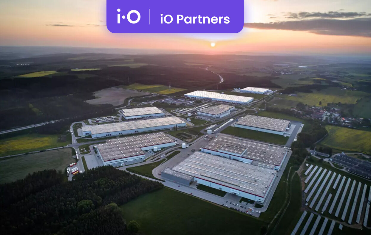 Pronájem - výrobně/ skladovací prostor, 5000 m² - 18 000  m²