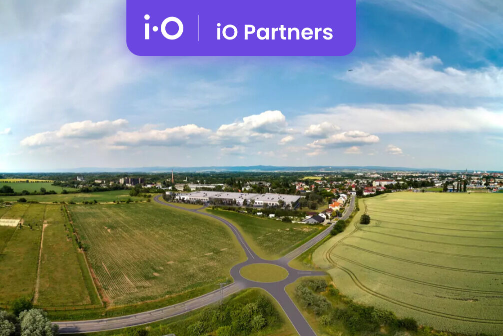 Pronájem - výrobní prostor, 2000 m² -  25 800 m²