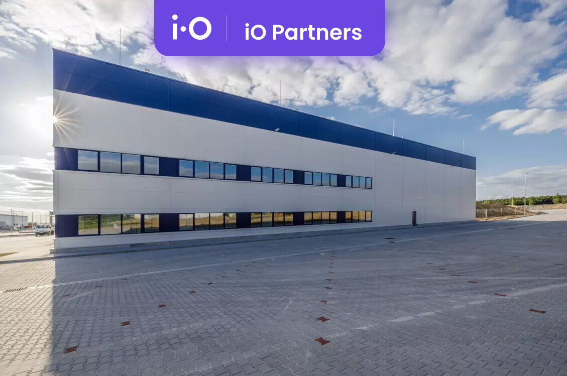 Pronájem - výrobně/ skladovací prostor, 5 000 m² - 11 000 m²