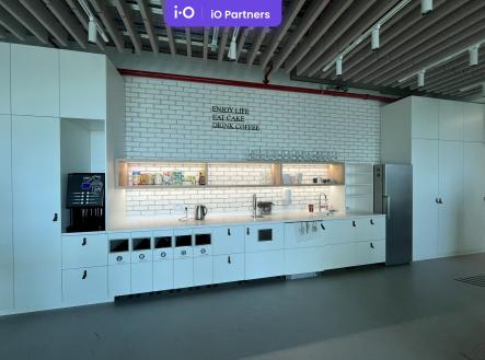 Pronájem kanceláře, 457 m²