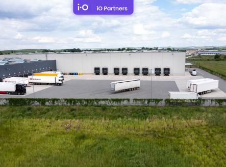 Pronájem skladovací prostor, 37 517 m²