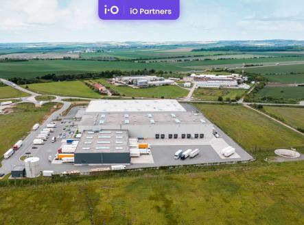 Pronájem skladovací prostor, 37 517 m²