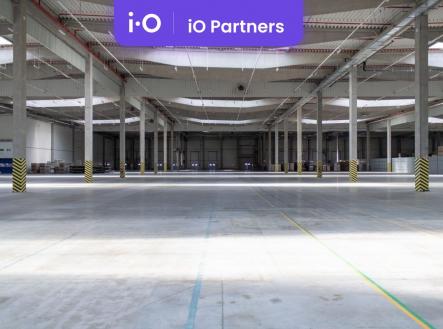 Pronájem skladovací prostor, 9 786 m²