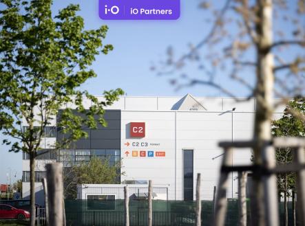 Pronájem skladovací prostor, 9 622 m²