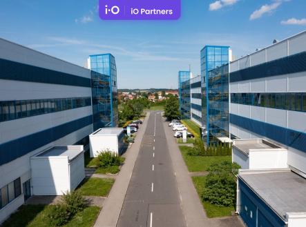 Pronájem skladovací prostor, 1 600 m²