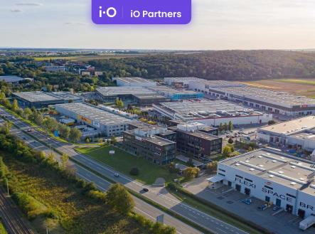 Pronájem skladovací prostor, 12 420 m²