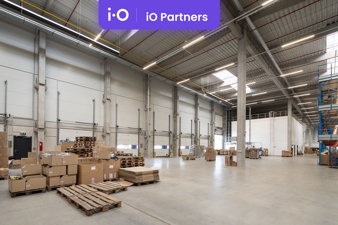 Pronájem - výrobně/ skladovací prostor, 3500 m² - 7823 m²