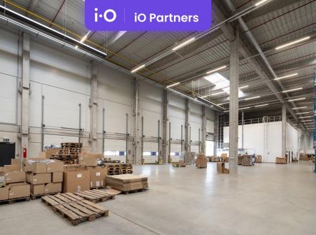 Pronájem skladovací prostor, 7 823 m²