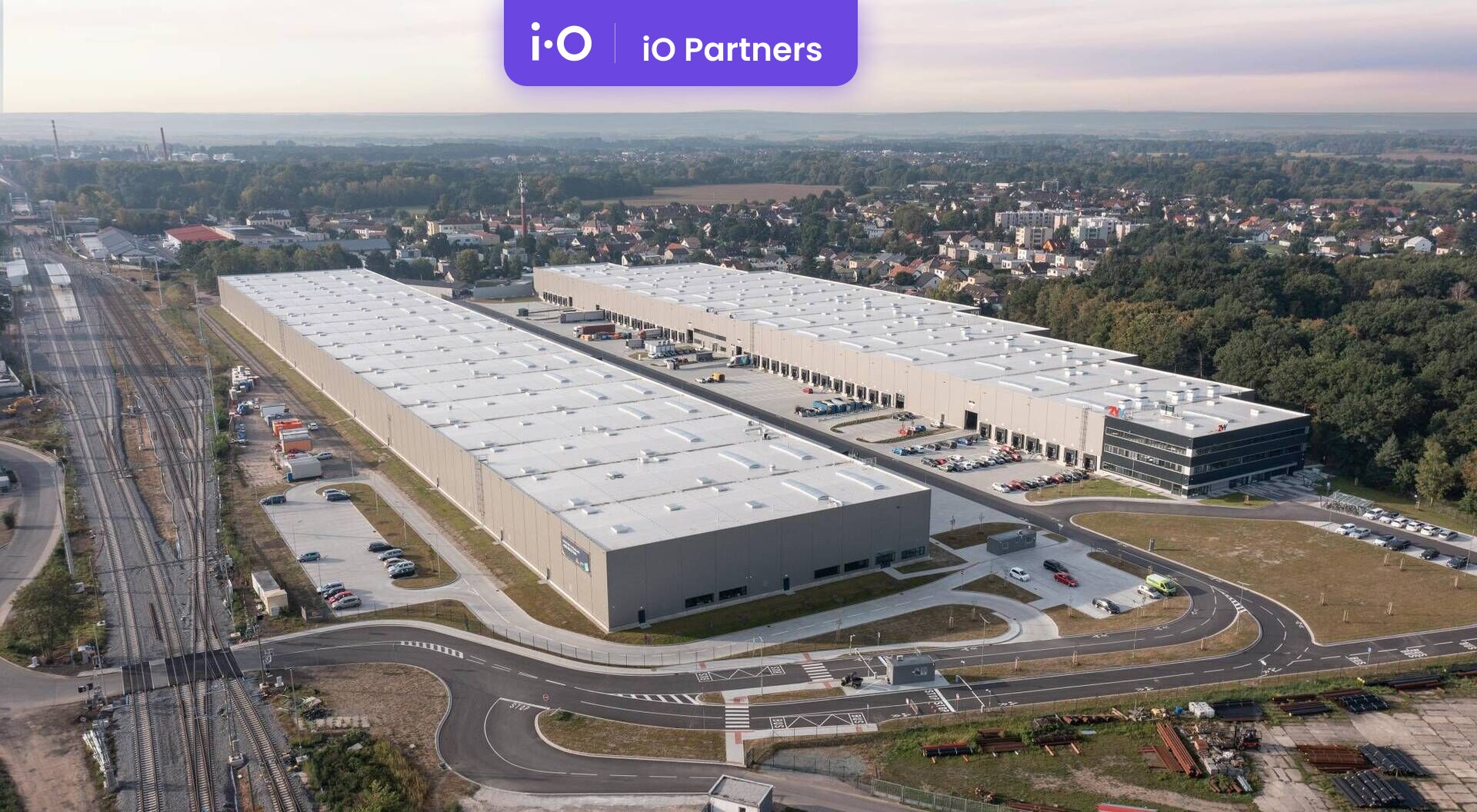 Pronájem - výrobně/ skladovací prostor, 3500 m² - 7823 m²