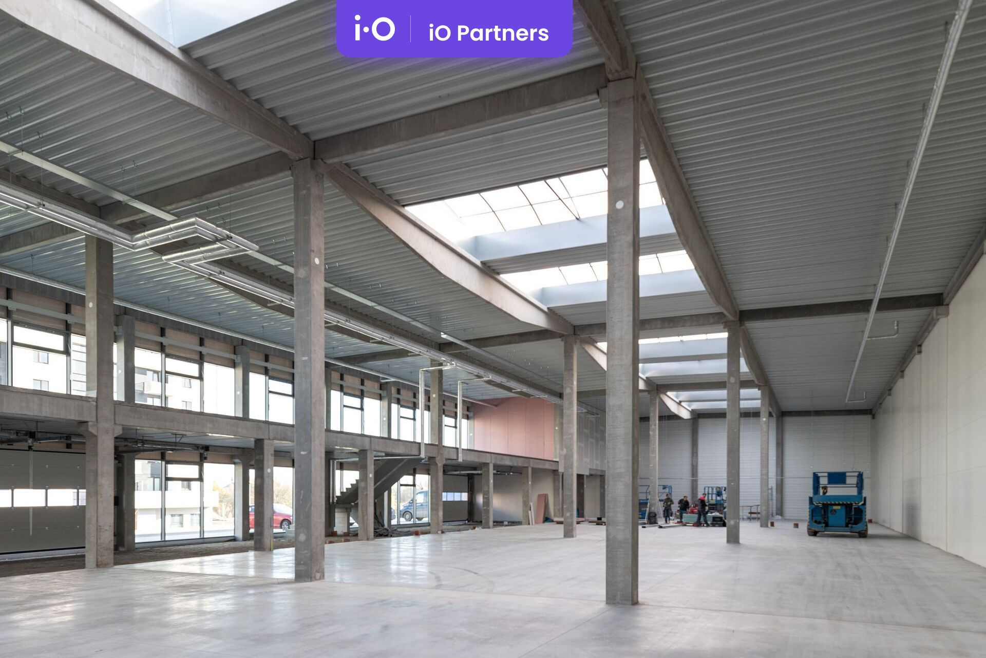 Pronájem - výrobně/ skladovací prostor, 3 500 m² - 11 348 m²