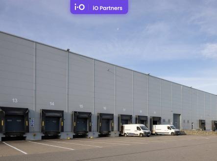 Pronájem skladovací prostor, 7 346 m²