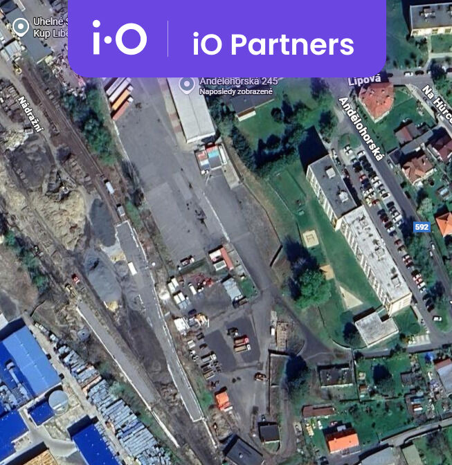 Pronájem - skladovacích venkovních prostor, 3100 m²