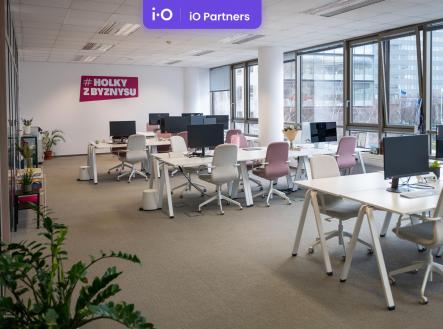 Pronájem kanceláře, 311 m²