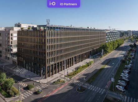 Pronájem kanceláře, 466 m²