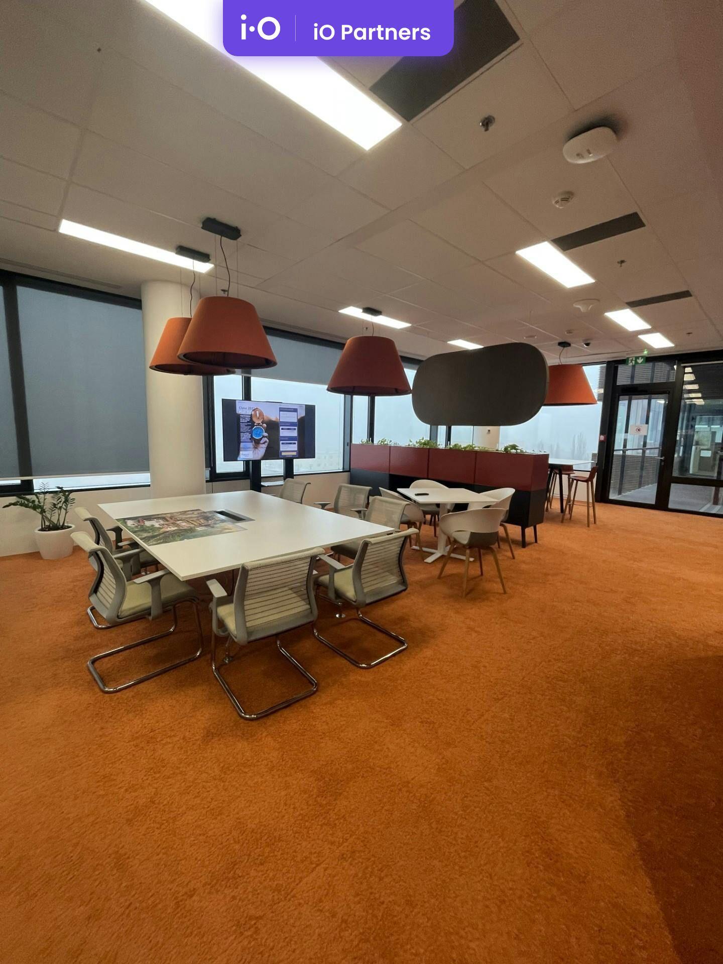 Podnájem kancelářských prostor na Praze 4 - 1135 m2