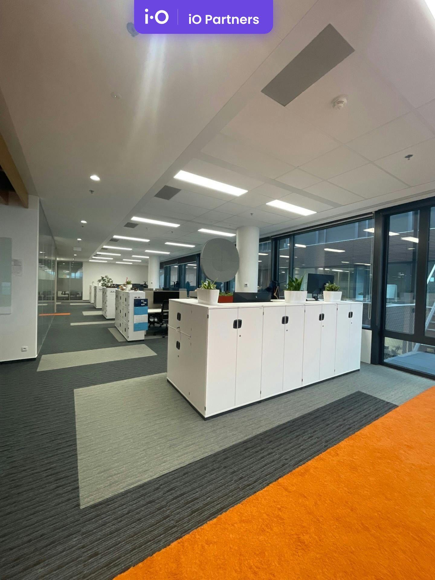 Podnájem kancelářských prostor na Praze 4 - 1135 m2