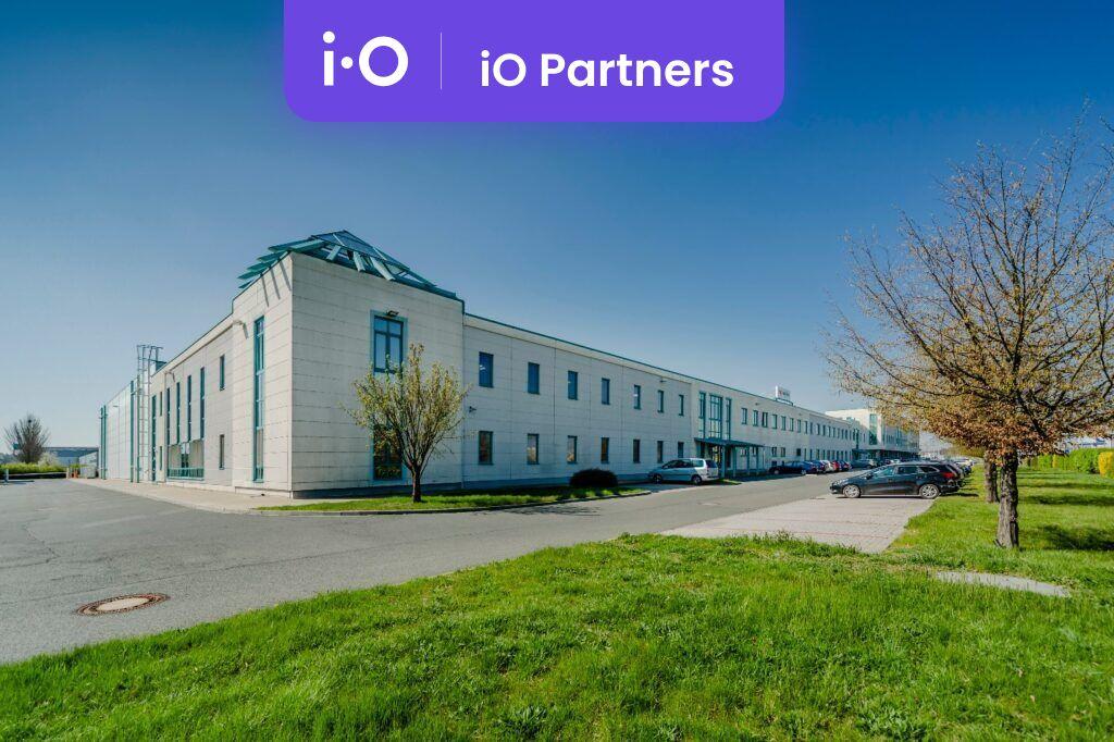 Pronájem - výrobně/ skladovací prostor, 1500 m² - 14500 m²