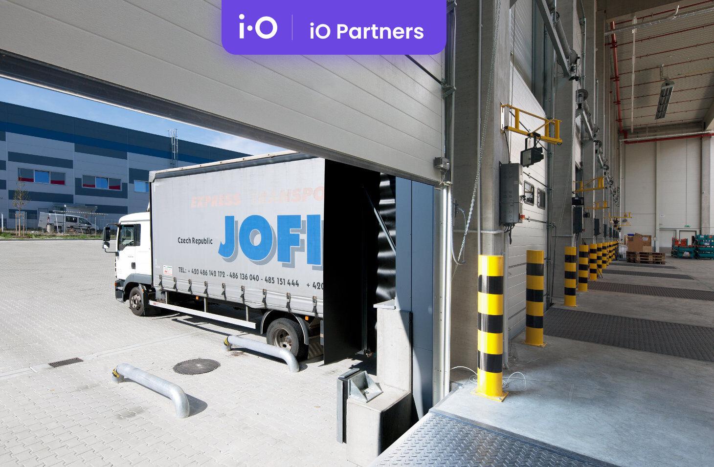 Pronájem - výrobně/ skladovací prostor, 2500 m²