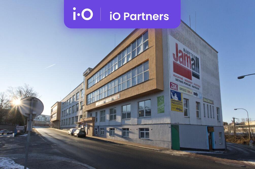 Prodej průmyslového areálu - 10 911 m²