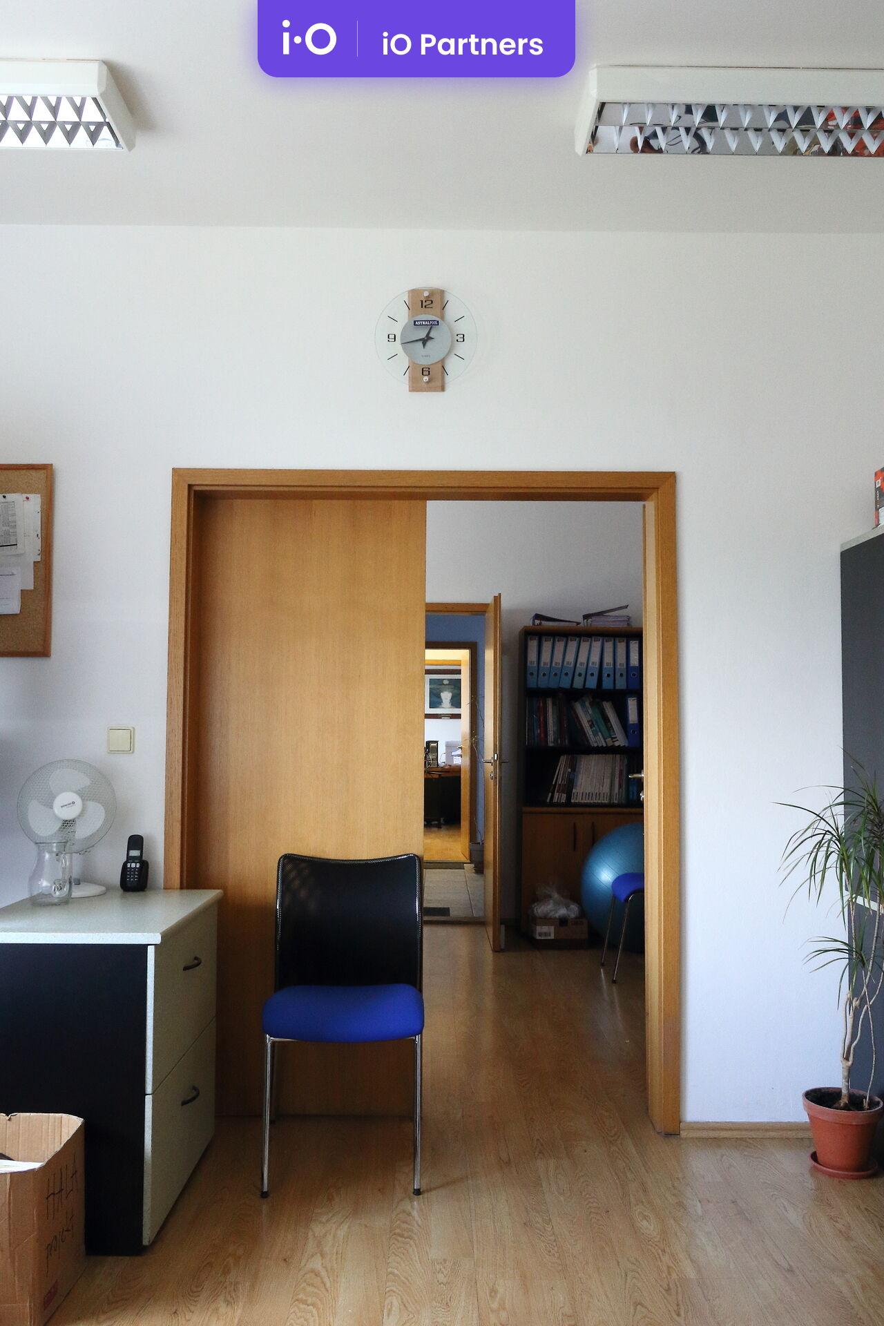 Prodej průmyslového areálu - 4 648 m²