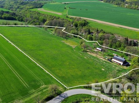 Prodej jedinečné nemovitosti obklopeného přírodou v Senešnici s rozlehlým pozemkem přes 70 000 m².
