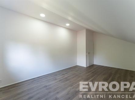 Prodej - dům/vila, 230 m²