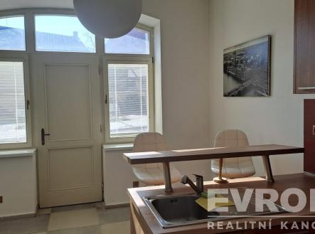 Pronájem bytu, 3+kk, 41 m²