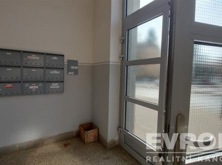 Pronájem bytu, 2+1, 66 m²